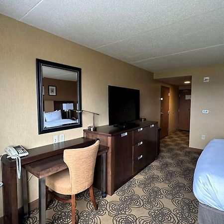 Doubletree By Hilton Bay City - Riverfront Kültér fotó
