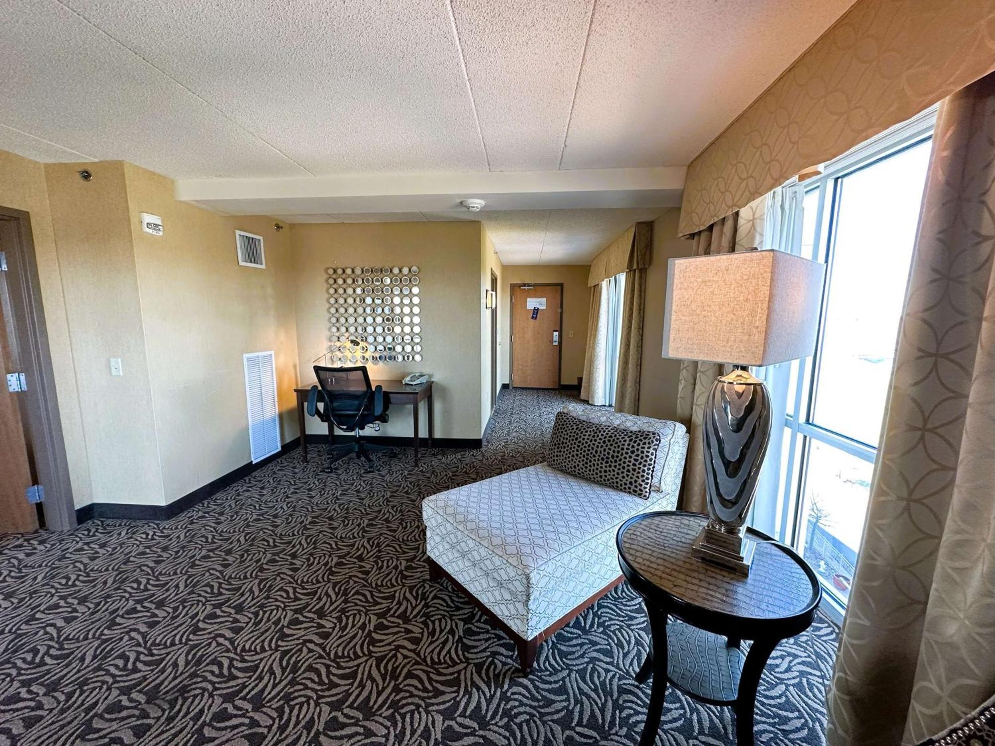 Doubletree By Hilton Bay City - Riverfront Kültér fotó
