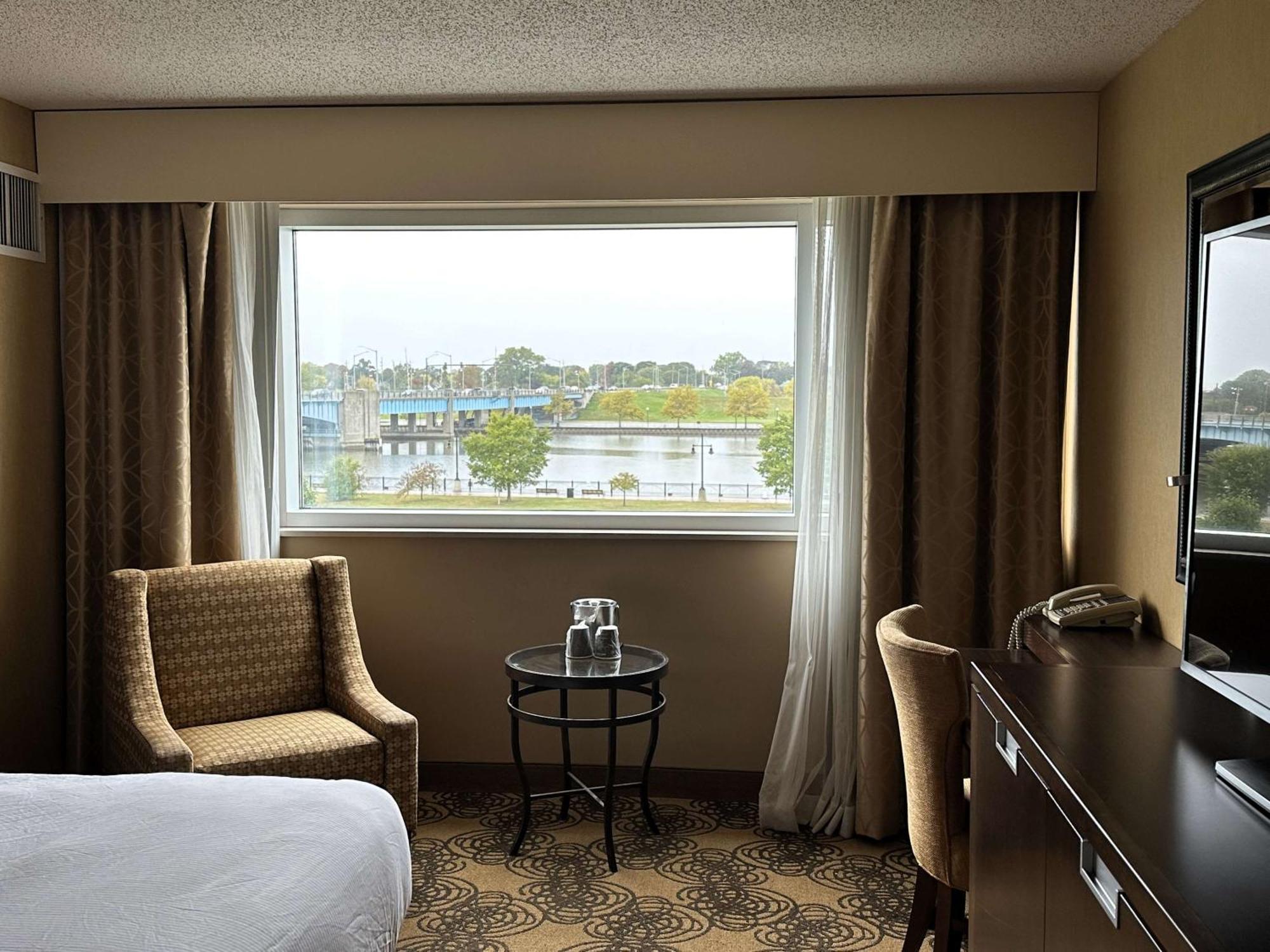 Doubletree By Hilton Bay City - Riverfront Kültér fotó